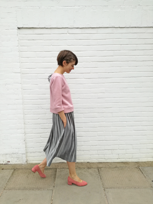 Learn to Make a Trendy Pleated Velvet Skirt